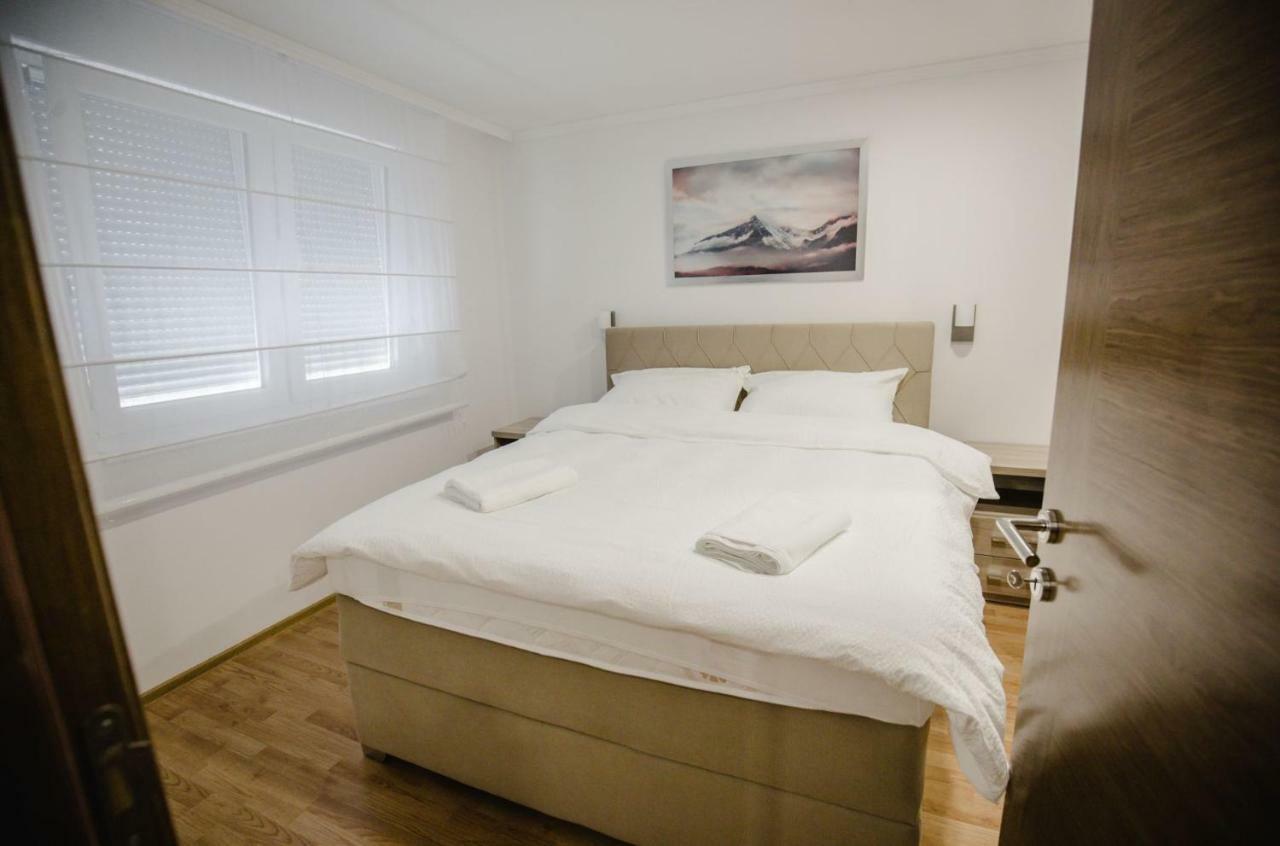Brčko Trupl Apartman 5 - Stan Na Dan 아파트 외부 사진