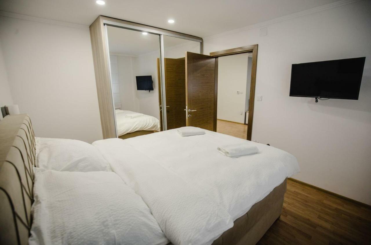 Brčko Trupl Apartman 5 - Stan Na Dan 아파트 외부 사진